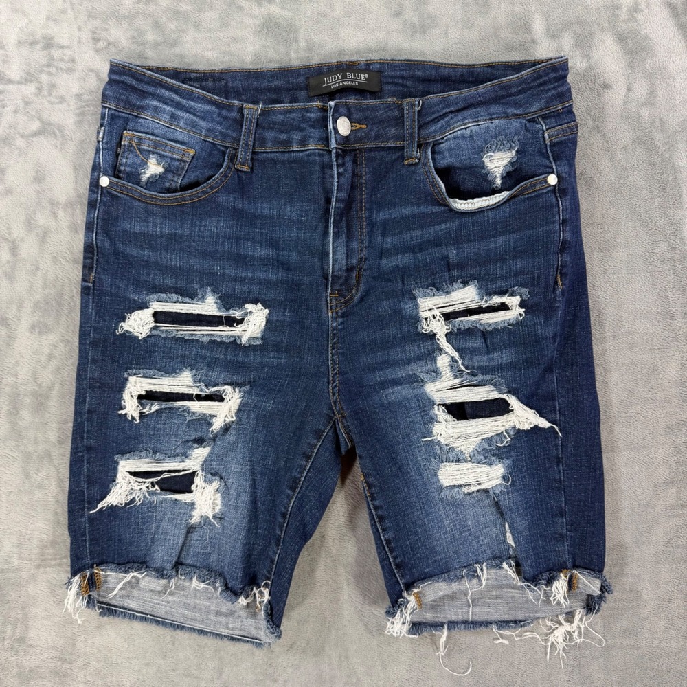 Judy Blue High Rise Distressed Shorts Women's Size XL Blue Dark Wash Bermuda